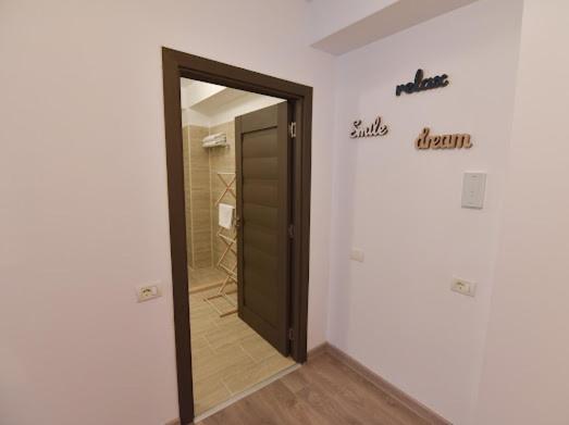 Radu Studio Mamaia Nord Apartment Navodari Ngoại thất bức ảnh
